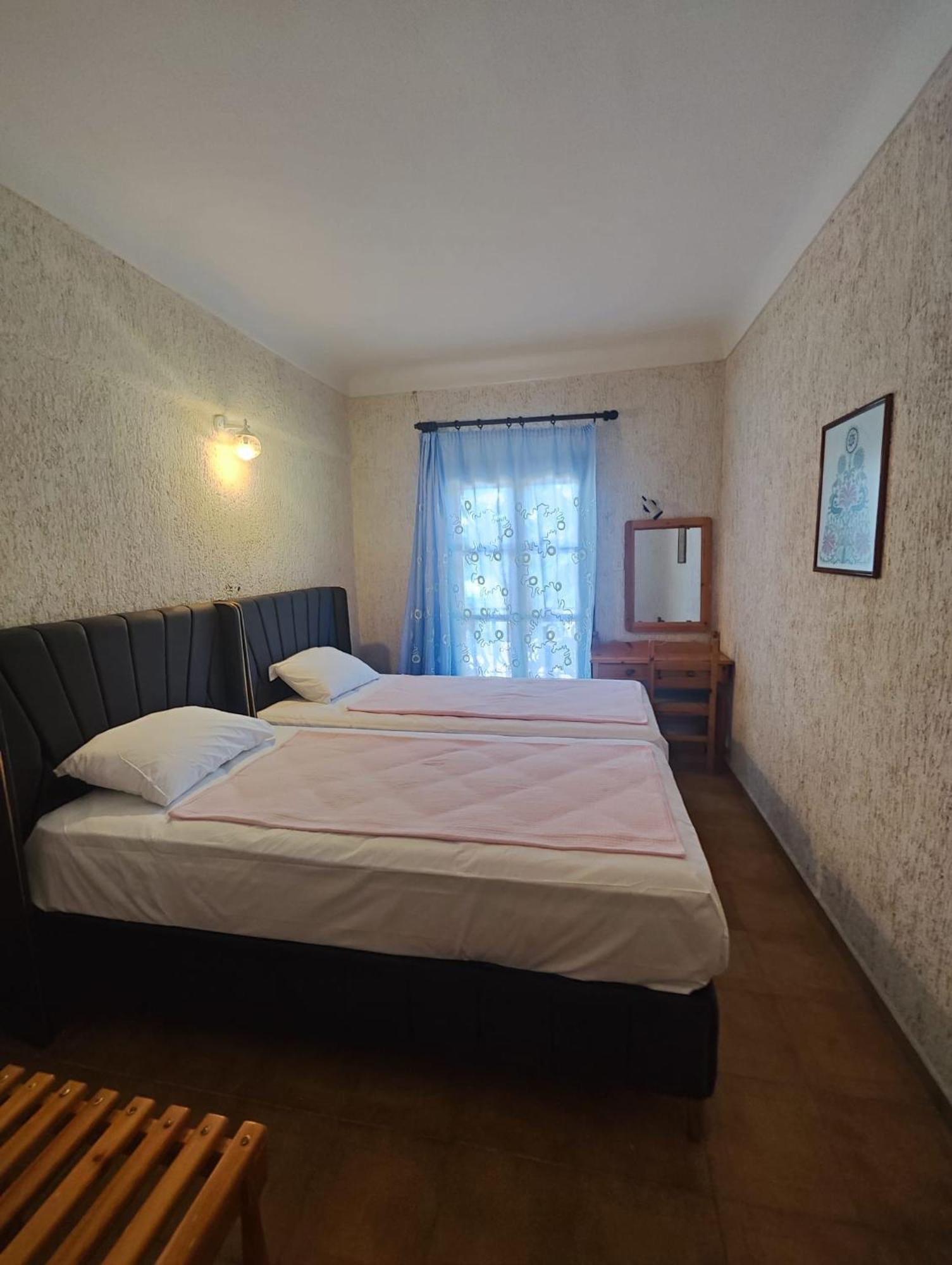 Hotel Ireon Beach Samos Town Extérieur photo